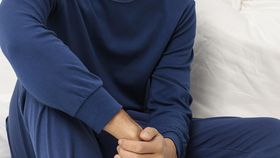 hessnatur Herren Pyjama aus Bio-Baumwolle - blau - Größe 56