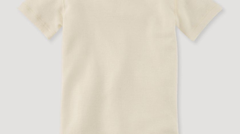 hessnatur Kinder  Kurzarmshirt aus Bio-Baumwolle mit Bio-Schurwolle und Seide - natur - Größe 134/140